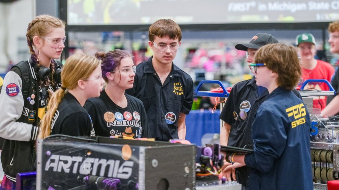 students at robotics competition
