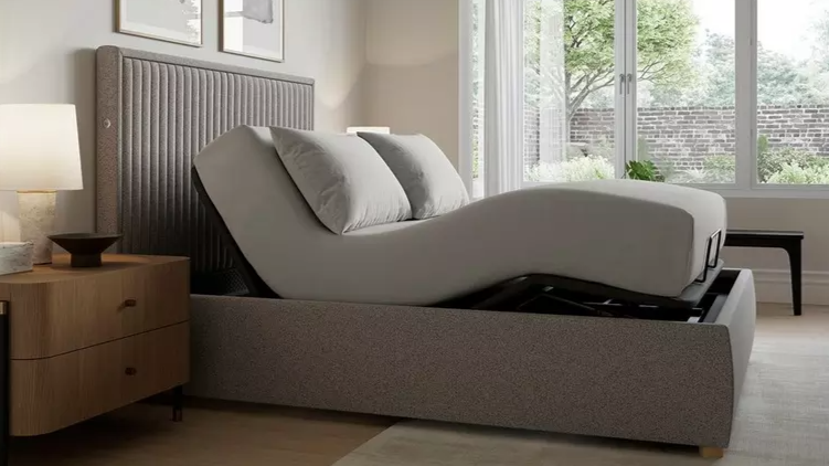 Adjustable bed Adjustable bed