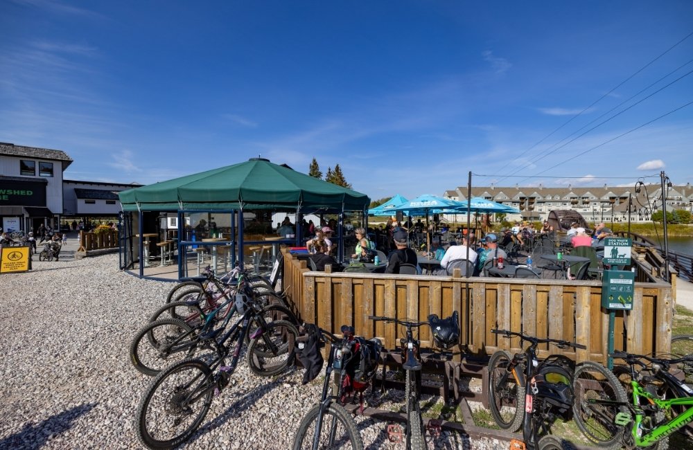 Snowshed Umbrella Bar