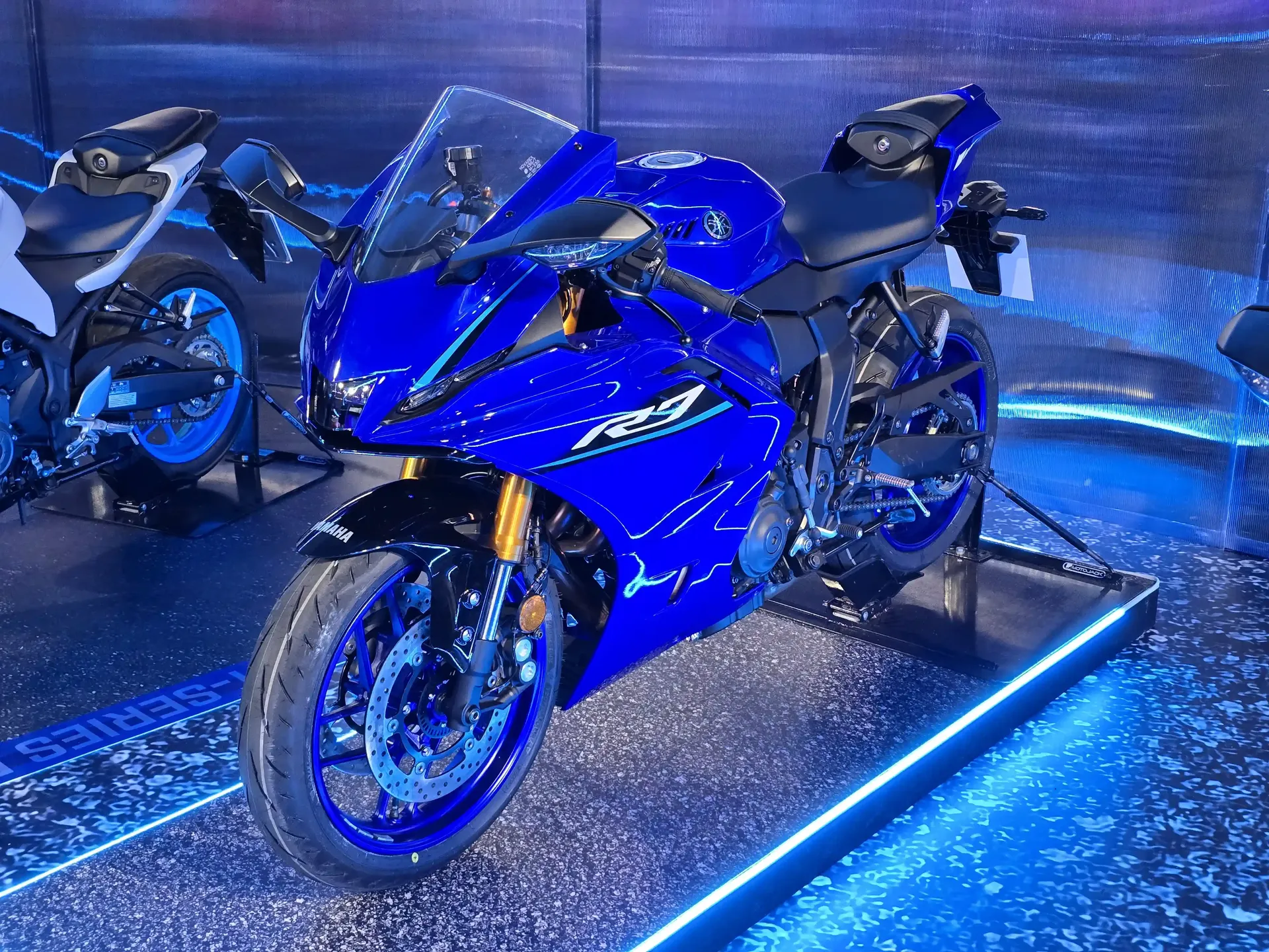 Yamaha R7 2026