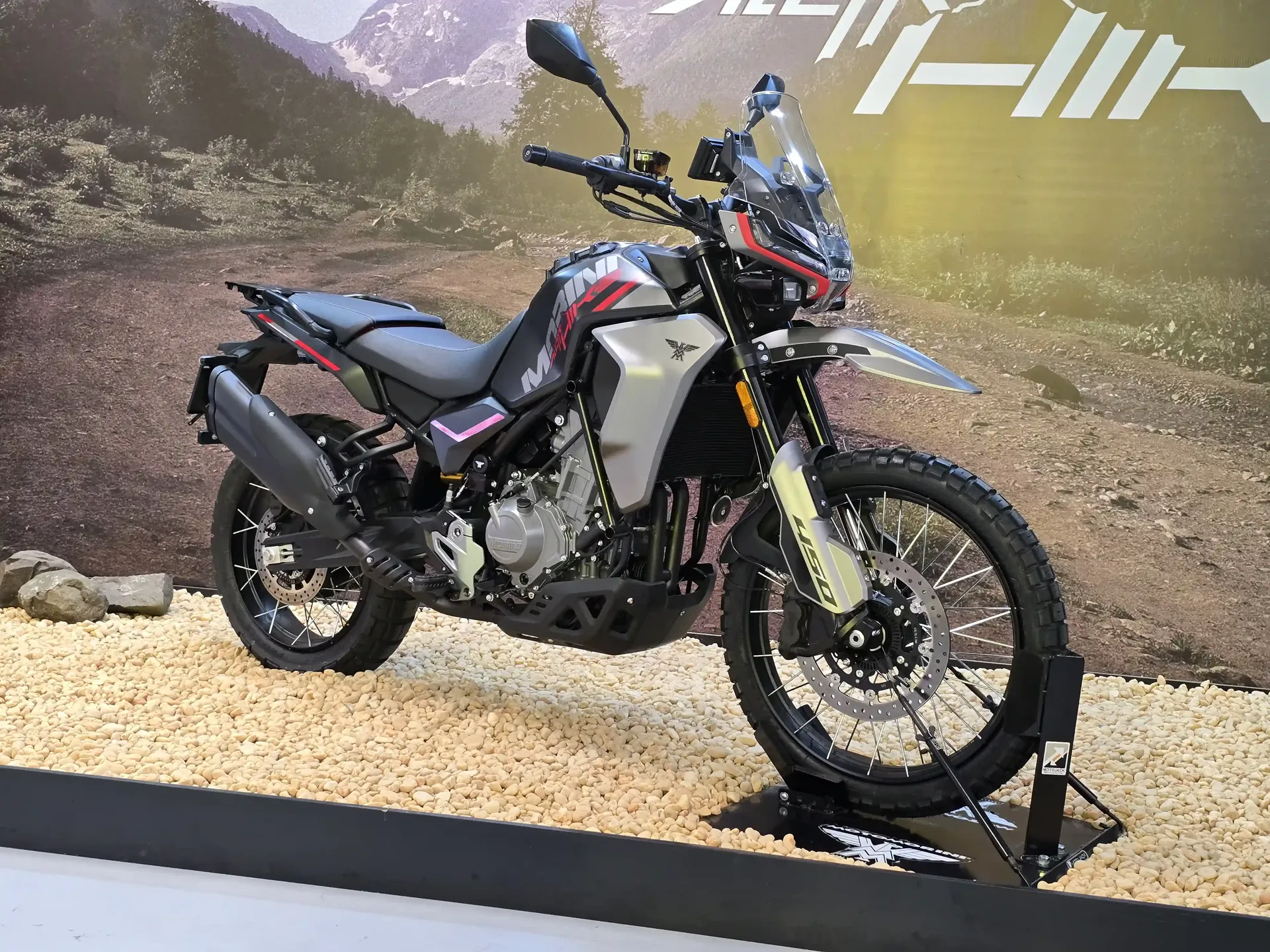Moto Morini Alltrhike 450 estreia no Festival Interlagos