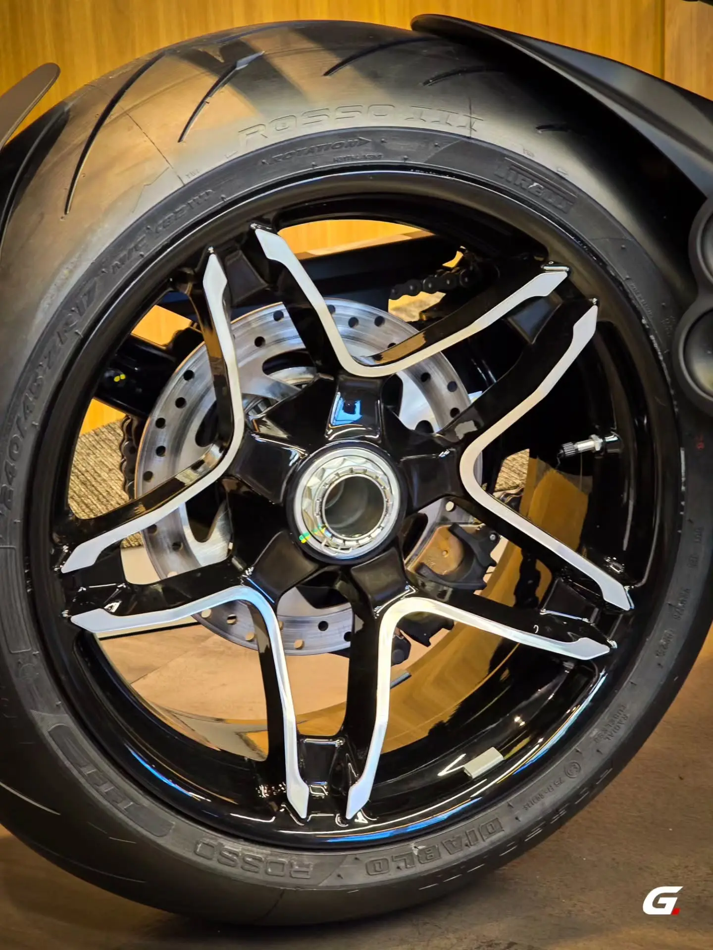 Ducati XDiavel V4 chega ao Brasil com motor V4 Granturismo de 168 cv