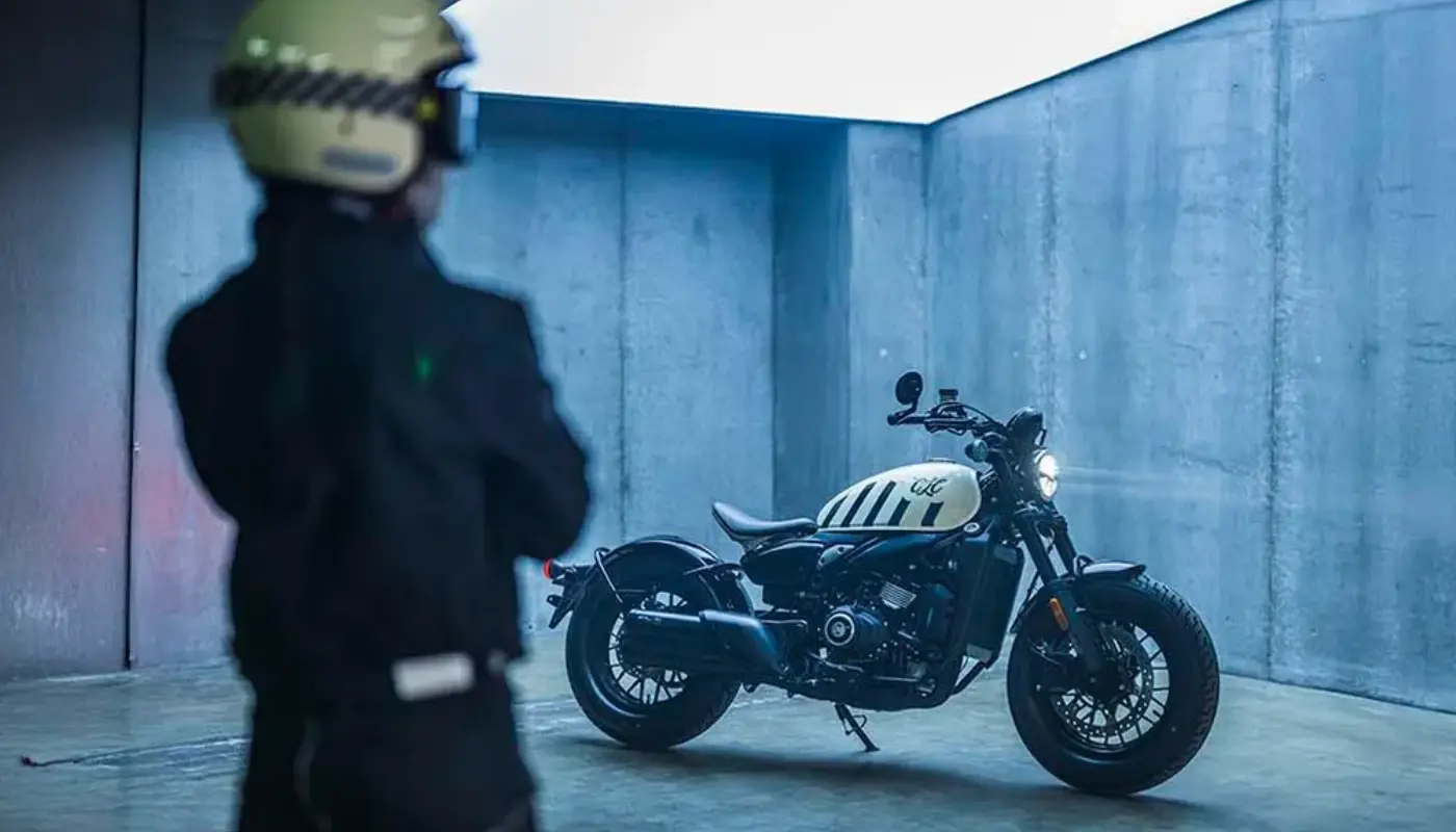 CFMOTO 450 CL-C Bobber projeto e assento individual