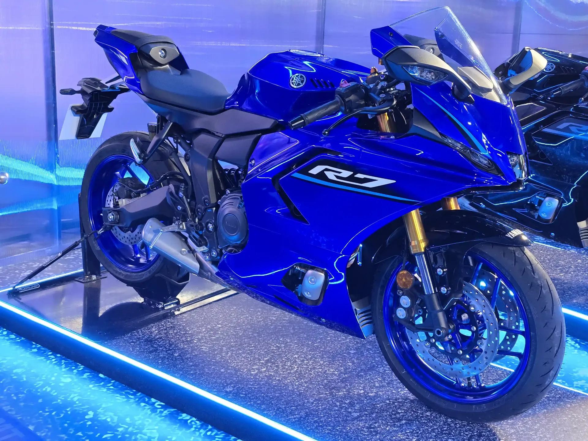 Yamaha R7 2026