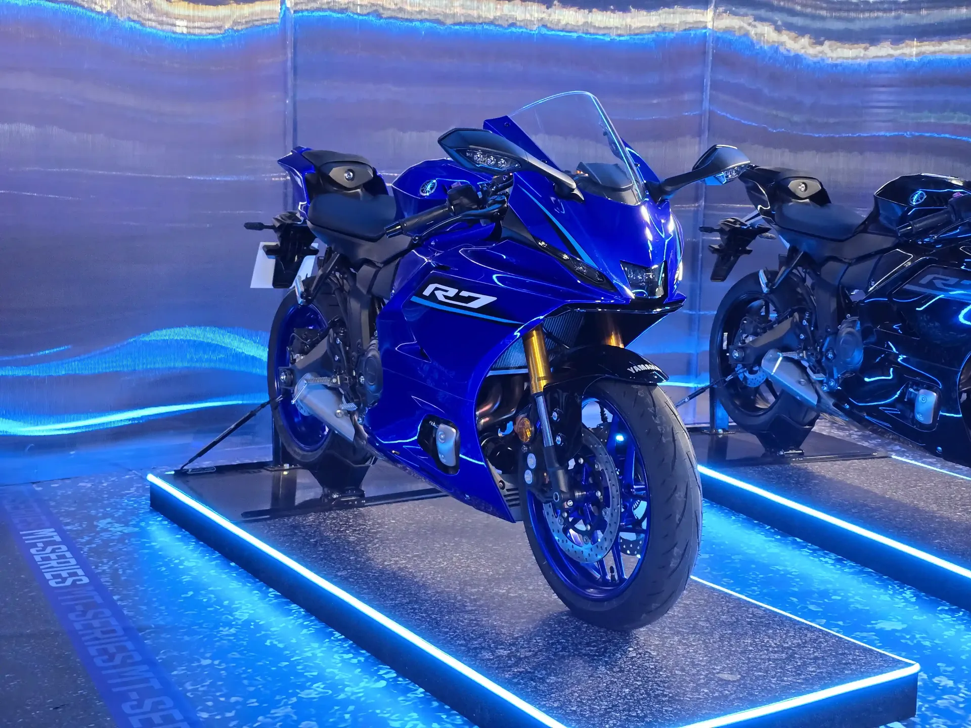 Yamaha R7 2026