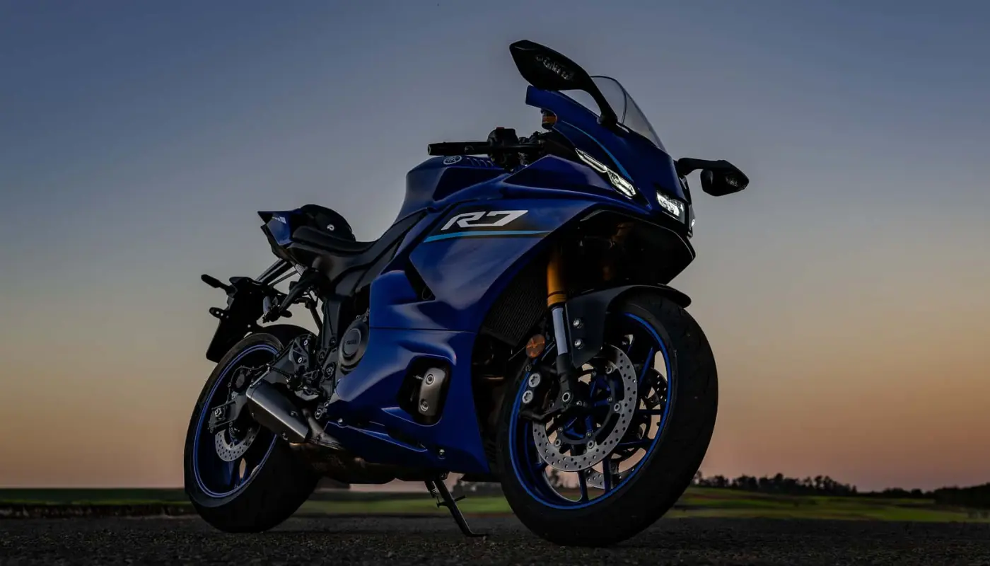 Yamaha R7 ganha tecnologia de ponta e chega ao Brasil
