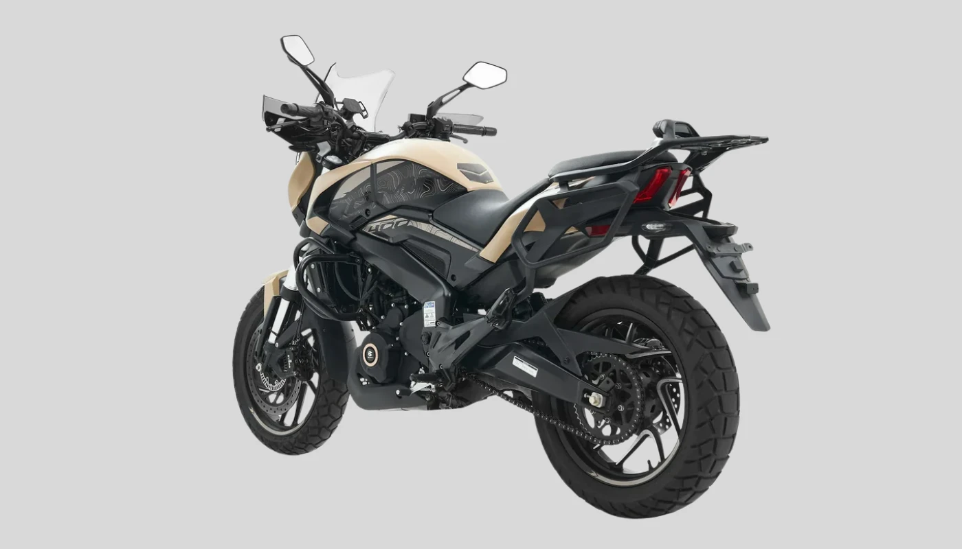 Bajaj apresenta nova Dominar 400 Tera na Colômbia Bajaj apresenta nova Dominar 400 Tera na Colômbia