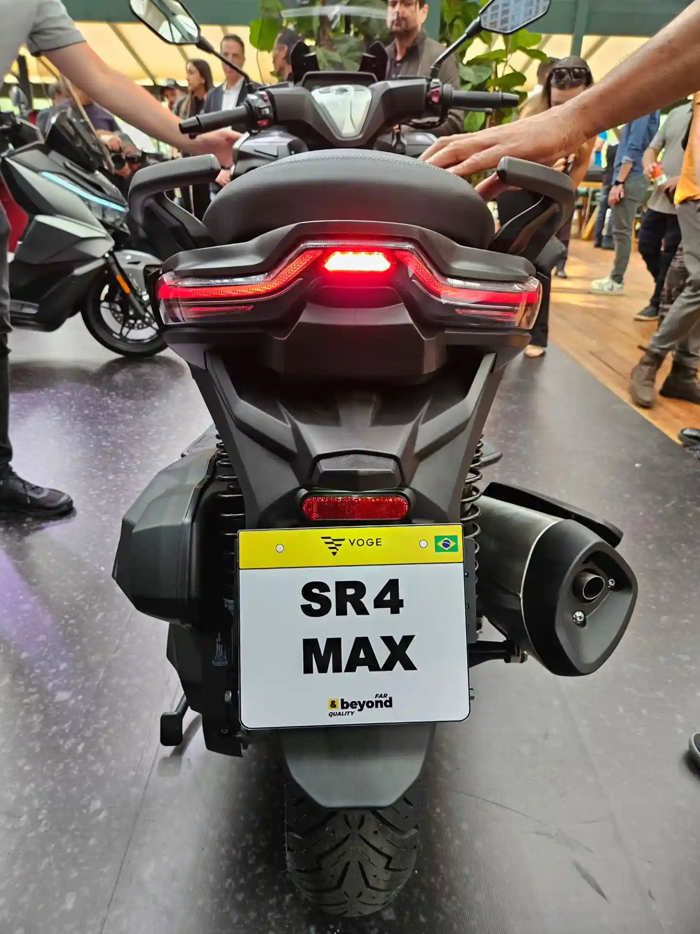 VOGE chega oficialmente ao Brasil e revela preços