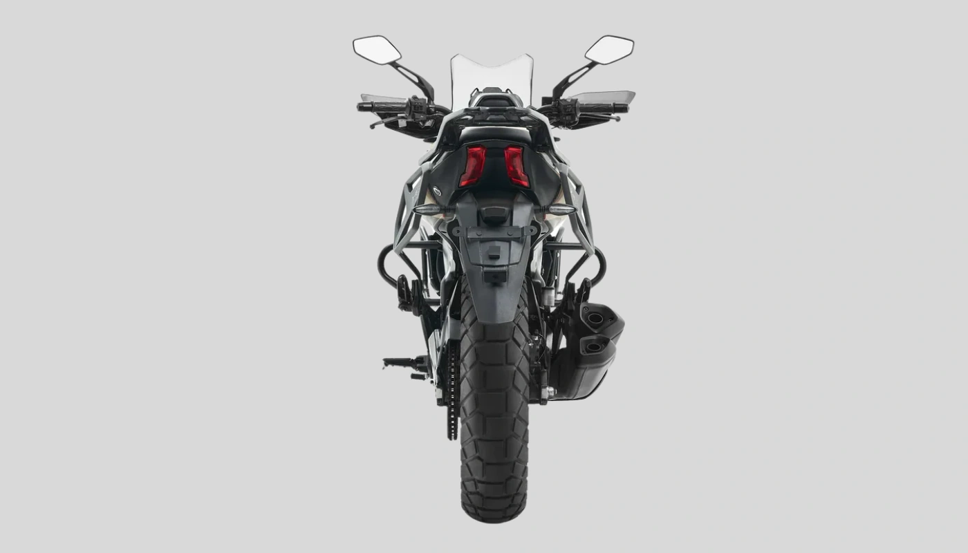 Bajaj apresenta nova Dominar 400 Tera na Colômbia Bajaj apresenta nova Dominar 400 Tera na Colômbia