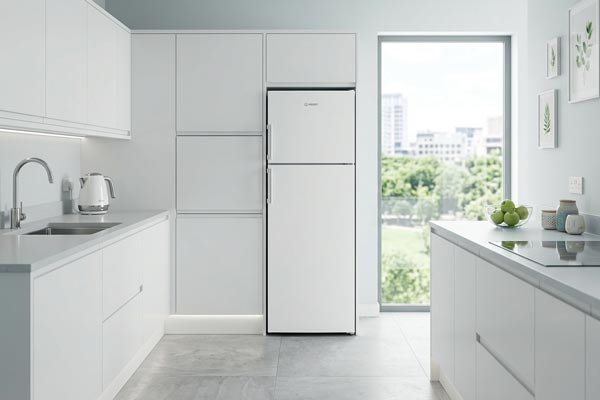 INDESIT Frigorifero Doppia Porta Statico IT70832W