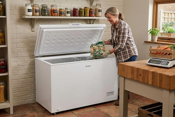 congelatore Indesit 308 litri