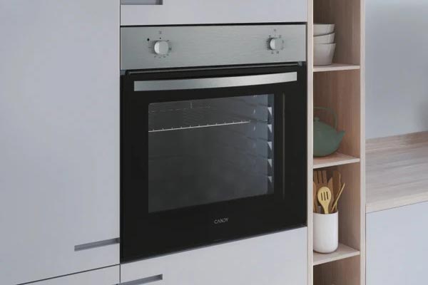 forno a incasso nero