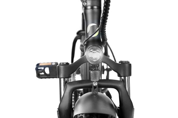 bici elettrica con luce integrata