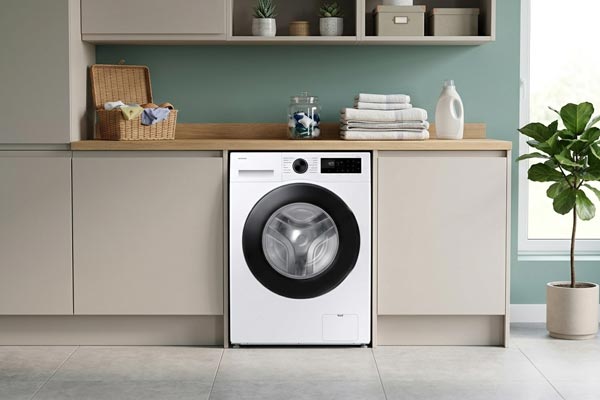 SAMSUNG Lavatrice WW80FG5L32AEET