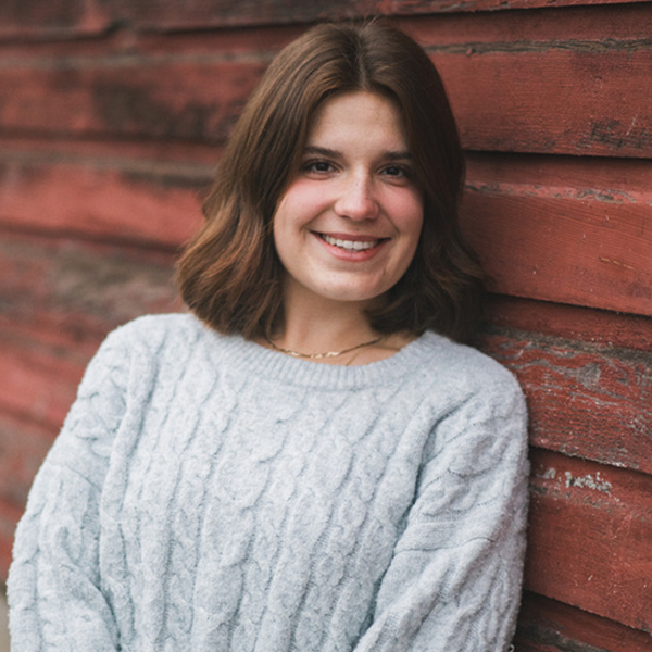 portrait of Sascha Wells