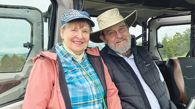 Janet Green Hunter ’67 (left) and Richard Hunter ’65 (right)