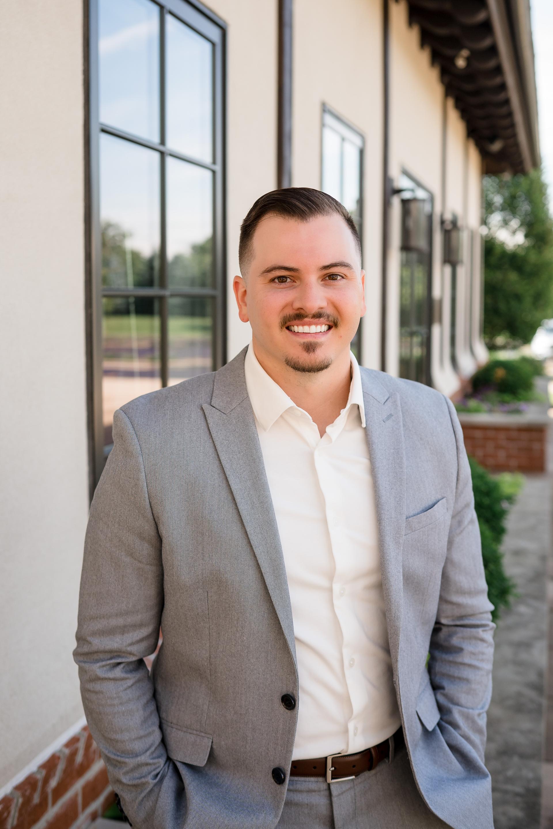 Dustin Husarik