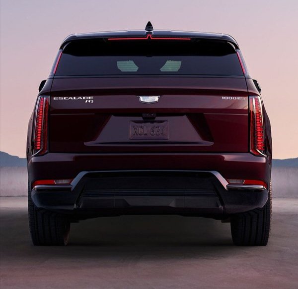 2026 Cadillac Escalade IQ vs BYD Atto 3 comparison at Sapaugh Cadillac