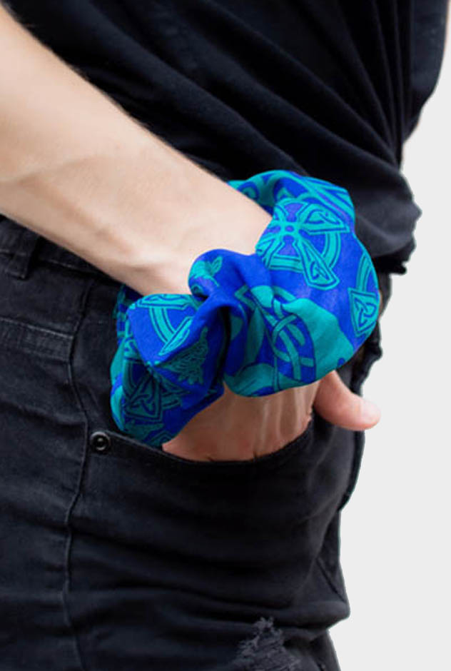 SILK SCRUNCHIES