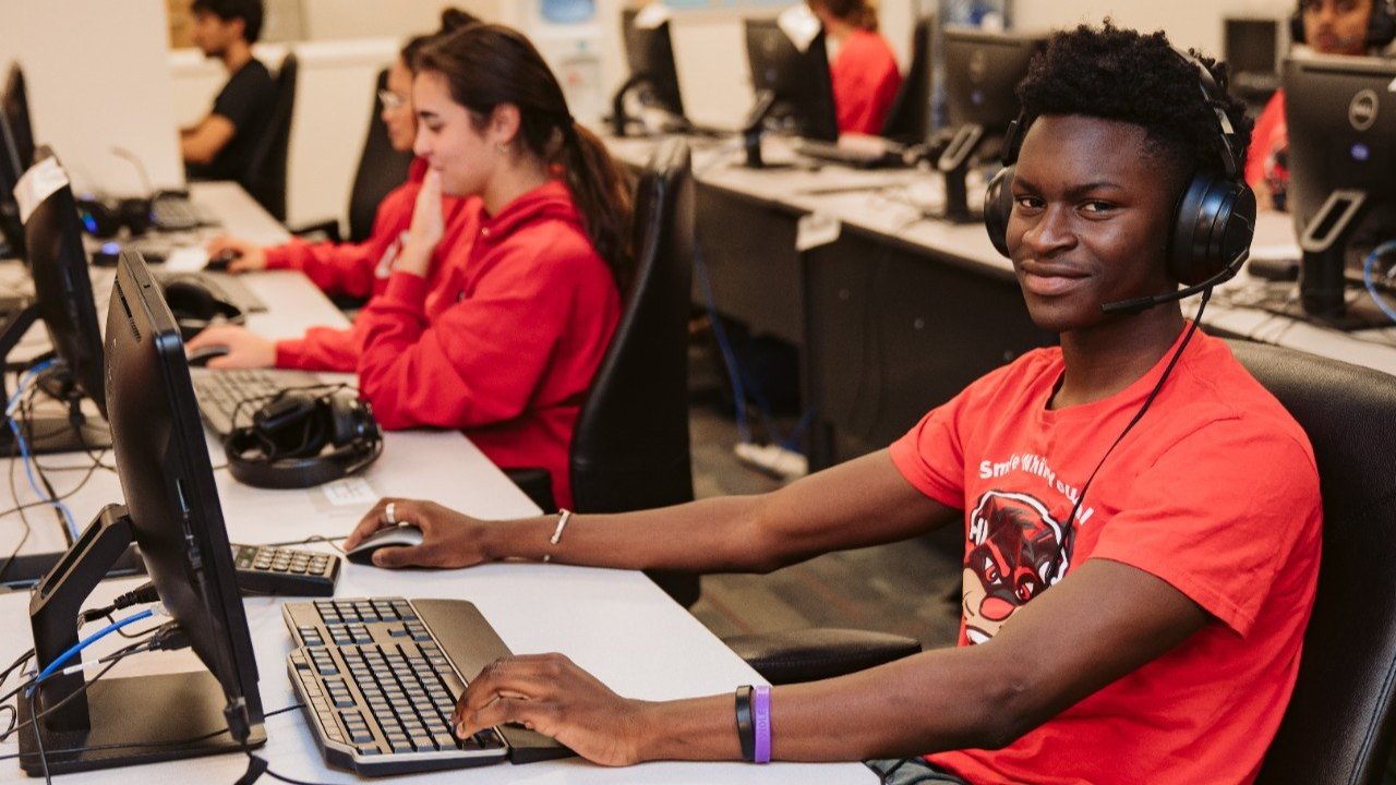 Students working at the Digital Philanthropy Center